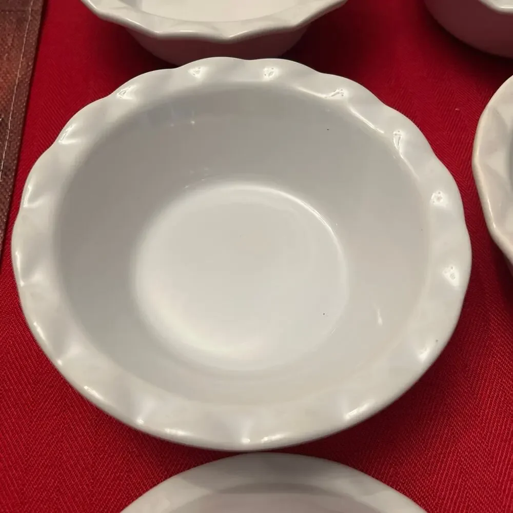 Small casserole white bowls set